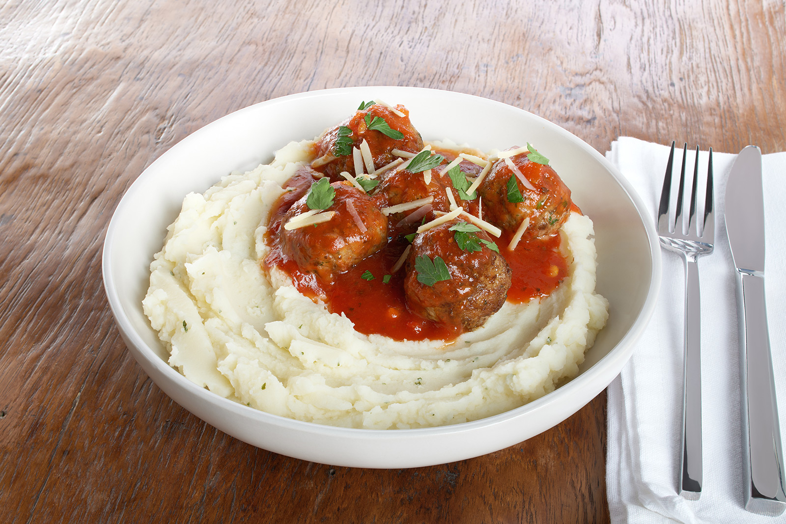 Creamy Butter & Herb Meatballs & Mash